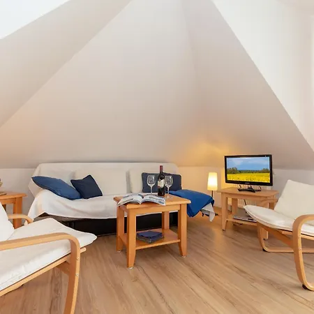 Appartementhaus Sonnenburg 17 * Ostseebad Kühlungsborn